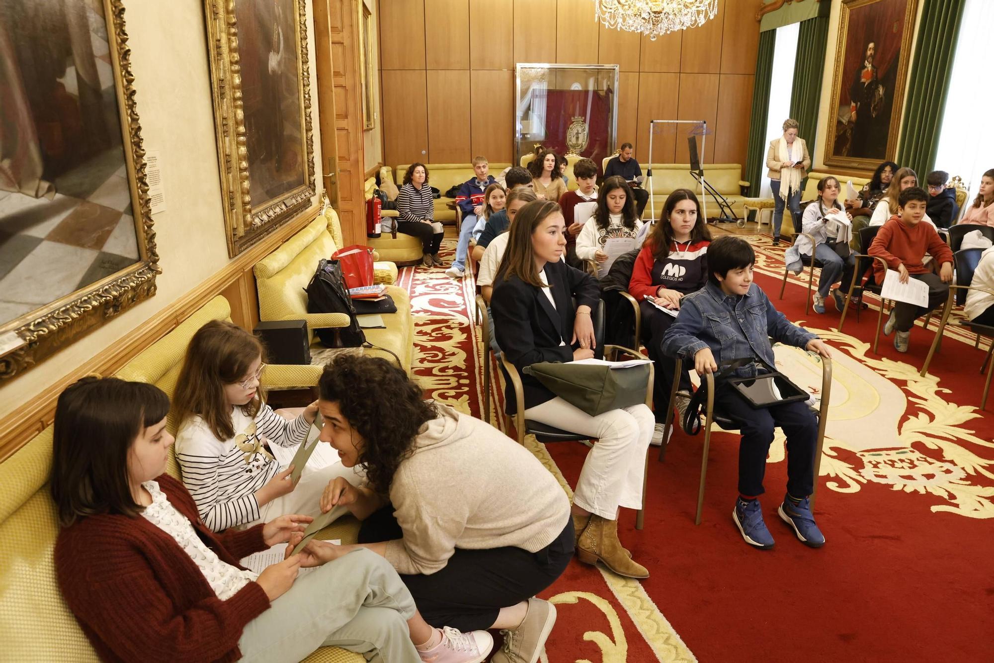 El Pleno del Consejo Municipal de Infancia y Adolescencia de Gijón, en imágenes