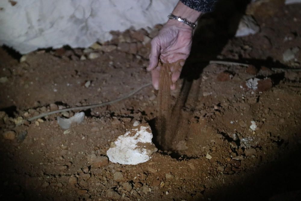 La familia propietaria de la Cueva del Tesoro reclama que un arqueólogo se haga cargo de la dirección del monumento