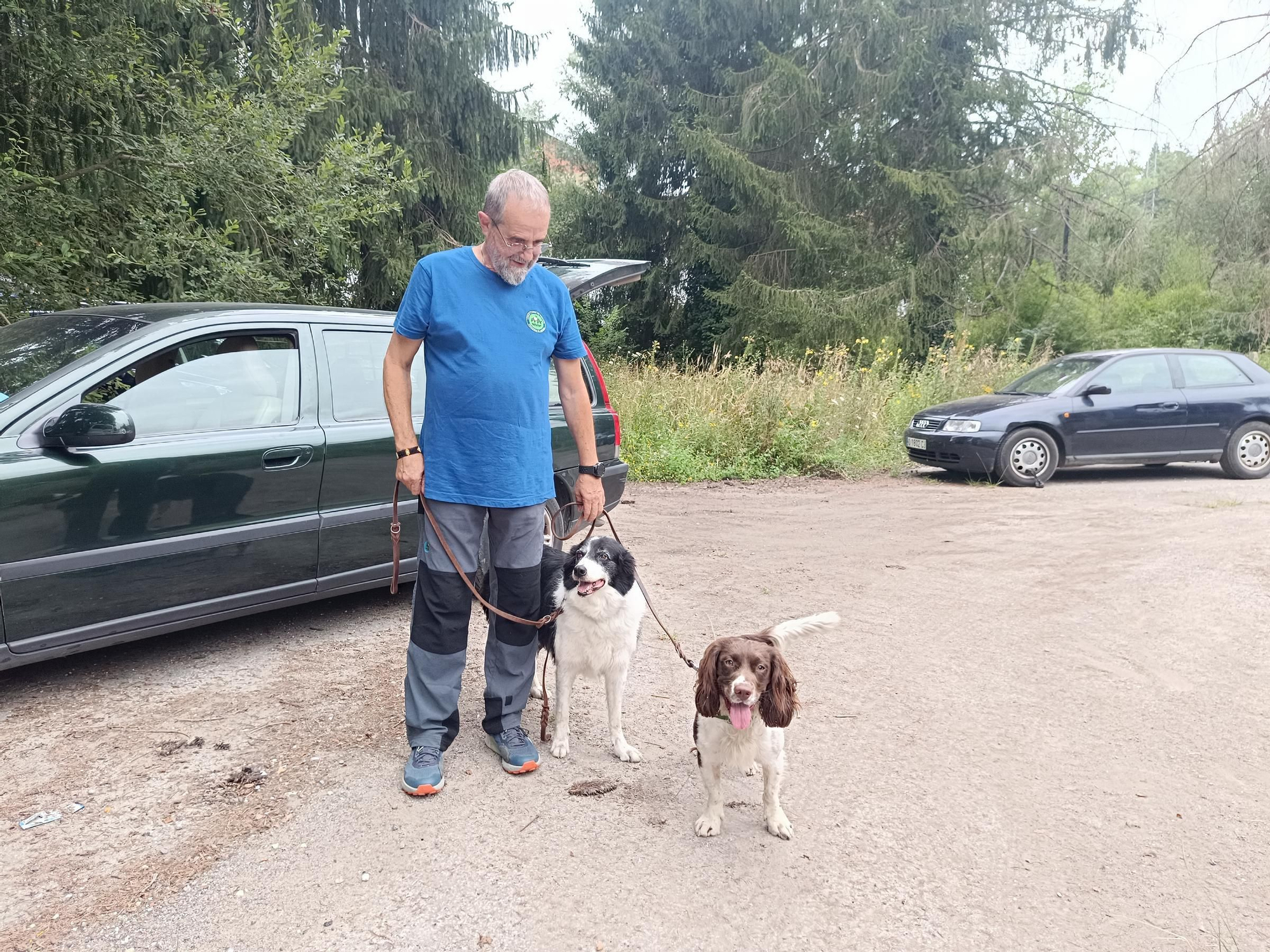 Así entrena la Unidad Canina de Rescate del Principado de Asturias, con sede en La Morgal