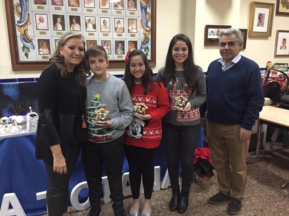 En el montaje del belén. En el montaje del belén.