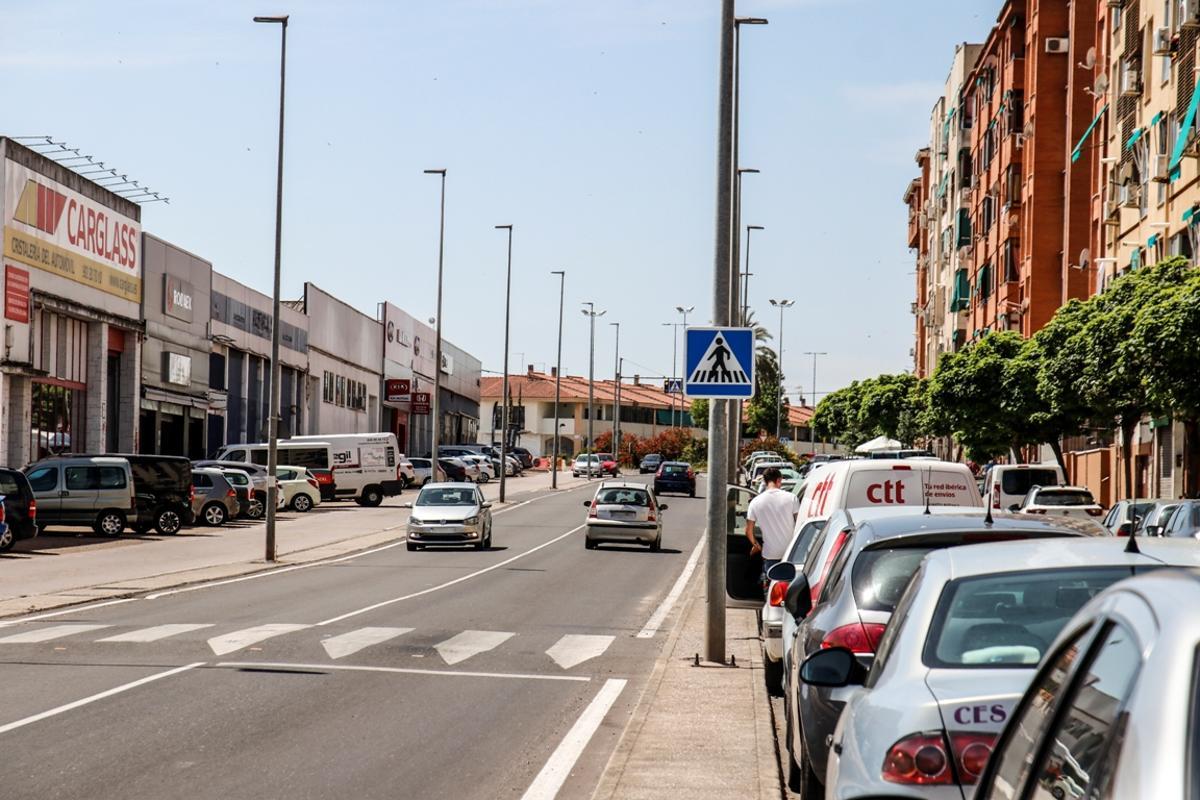 Avenida de la Constitución de Cáceres, donde se produjo el suceso, en una imagen de archivo.