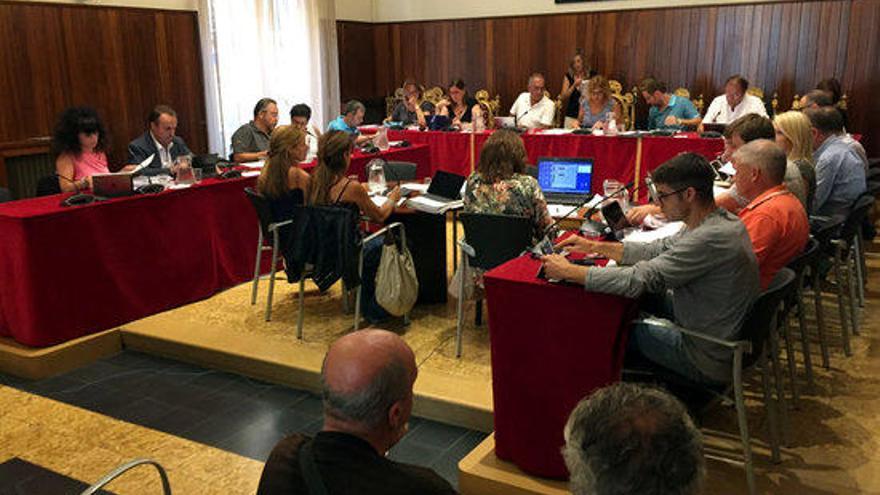 Pla general del ple de l&#039;Ajuntament de Figueres