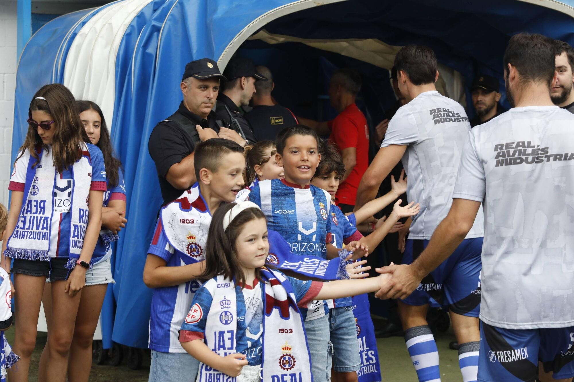 EN IMÁGENES: Partido amistoso entre Real Avilés y Real Sporting