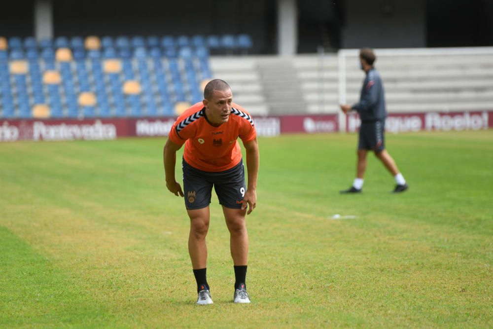 Máxima intensidad y cero contacto en la vuelta al trabajo del Pontevedra CF