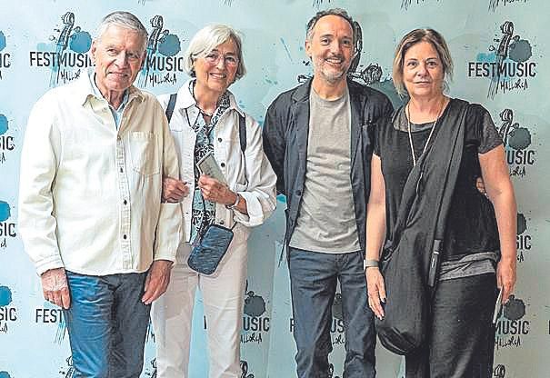 Hubertus Nitzsche, Eva Nitzsche, Hatakka T. y Baba Belleti.
