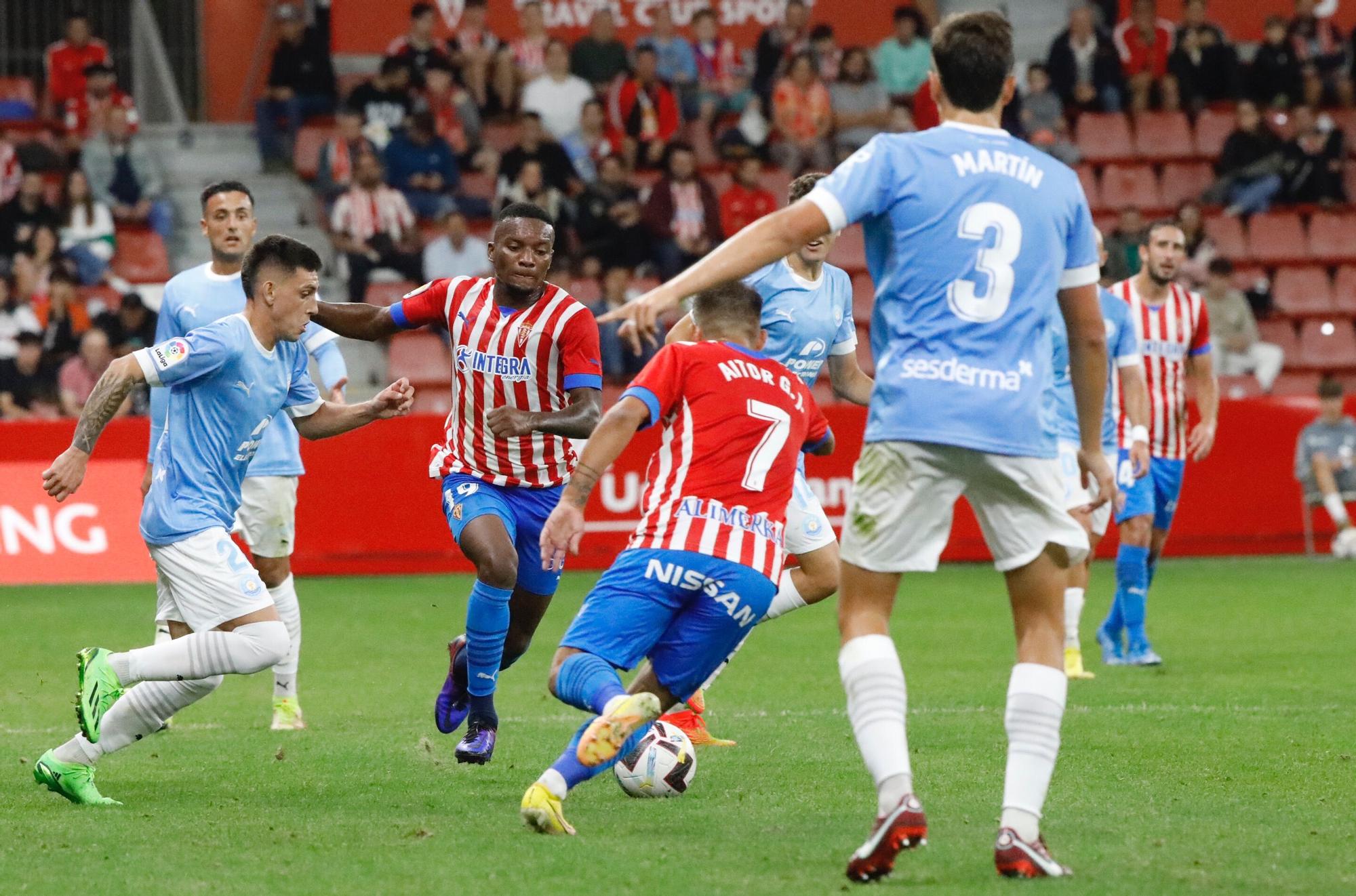 En imágenes: El Sporting consigue los tres puntos ante el Ibiza en un partido muy disputado