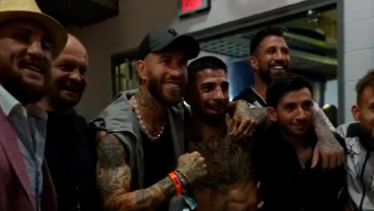 Ramos celebra con Topuria y su equipo su show Emmett que le convierte en uno de los mejores de la UFC