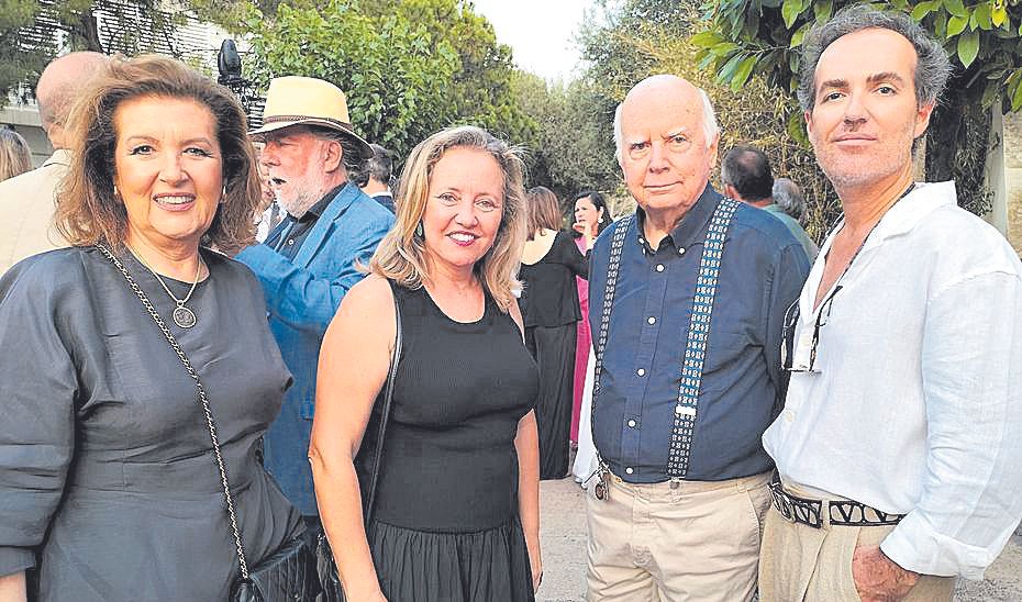 Alejandra Salvá, Antonia Binimelis, Rafael y Juan Ferragut.
