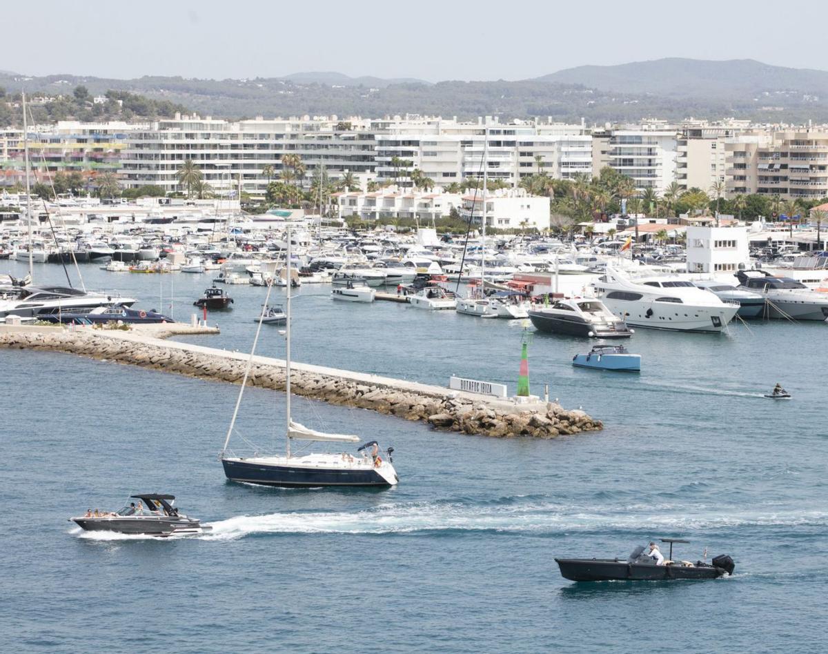 El sector náutico de Ibiza espera revertir este verano su tendencia a la baja de los últimos años