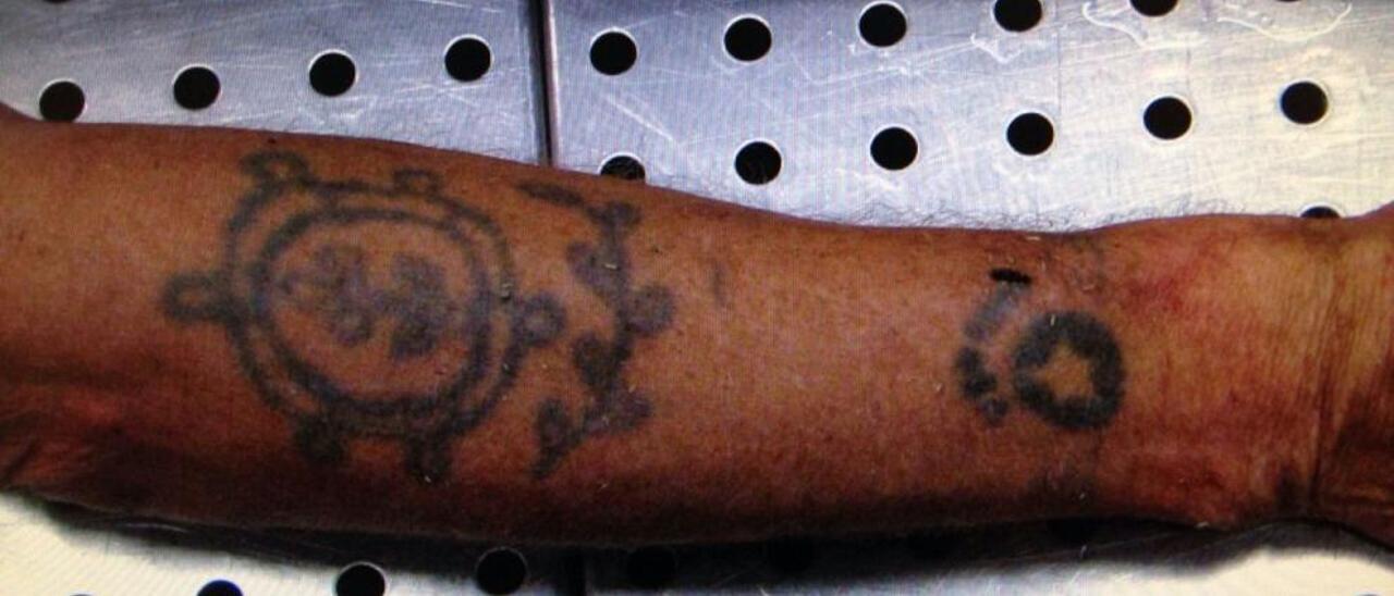 Interpol difunde los tatuajes del hombre asesinado en Chulilla para identificarlo