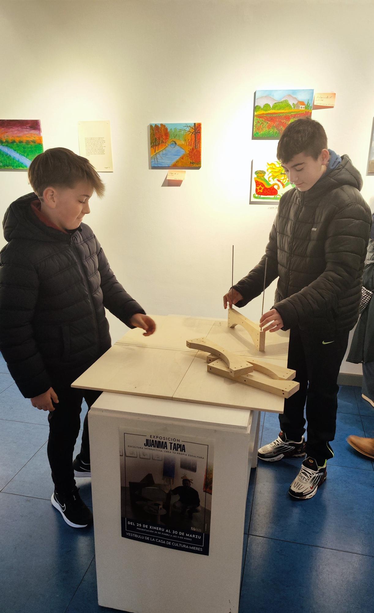 La escultura en homenaje a los entibadores, de Juanma Tapia