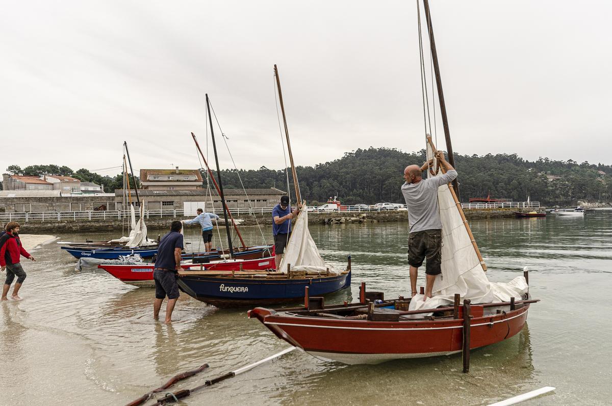 Participantes en la regata de dornas.