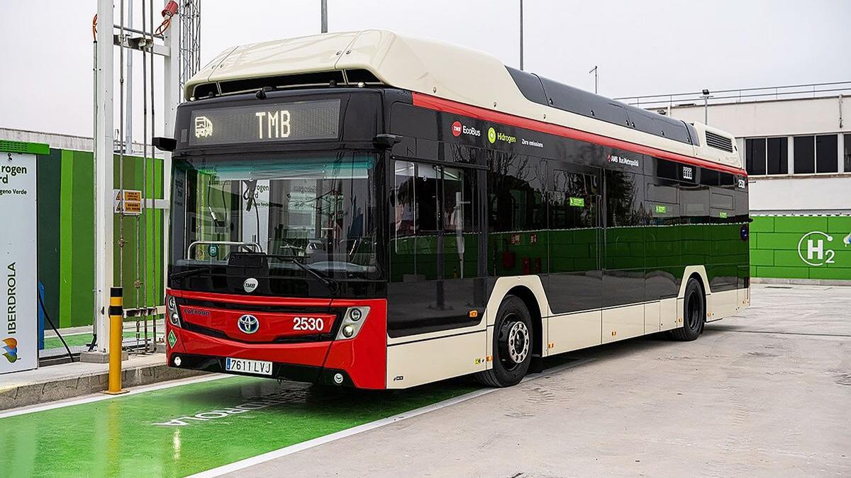 TMB rep el seu primer autobús d’hidrogen TMB rep el seu primer autobús d’hidrogen