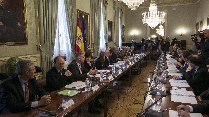 Canarias rechaza la armonización fiscal entre regiones que reclama Andalucía