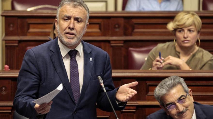 Ángel Víctor Torres, ayer en el Parlamento de Canarias.