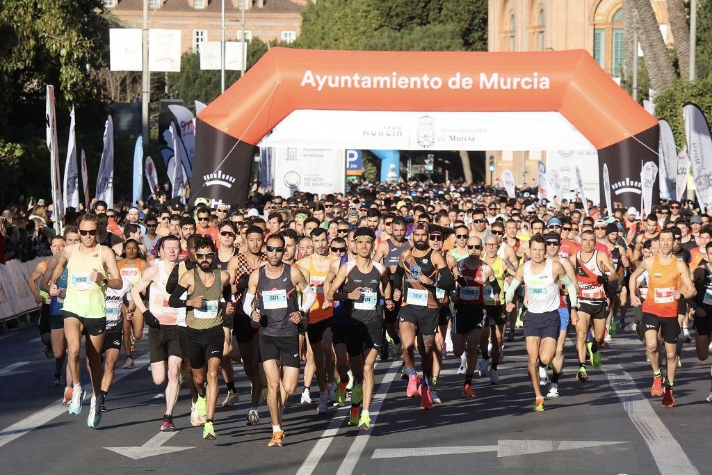 Las mejores imágenes de la TotalEnergies Maratón Murcia Costa Cálida