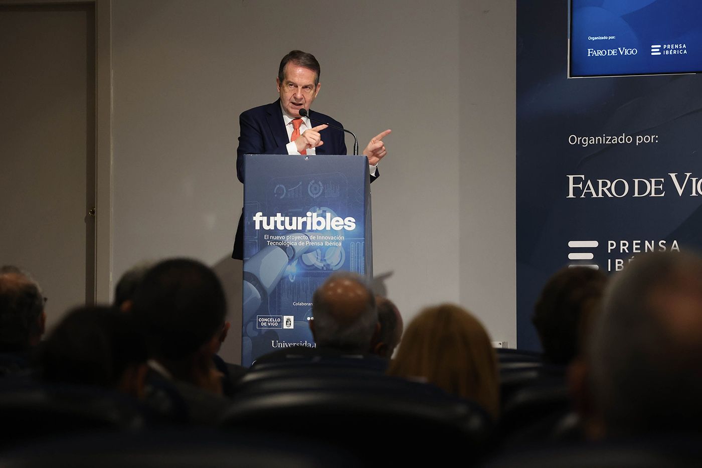 Abel Caballero, ayer, durante su intervención en el Círculo de Empresarios