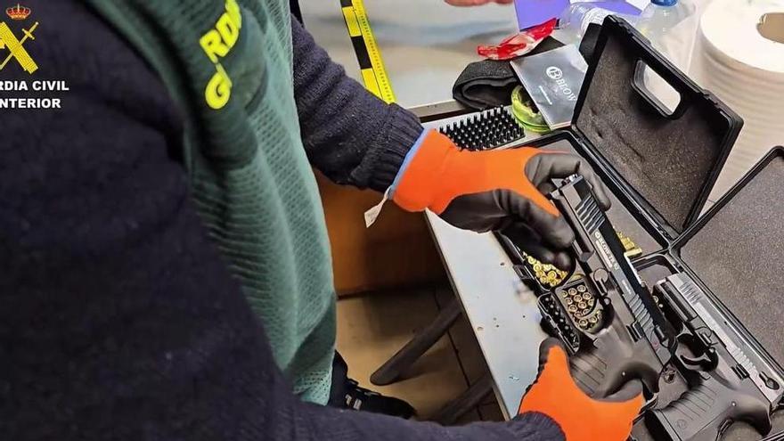 В Іспанії ліквідували масштабну мережу наркоторговців та зброярів