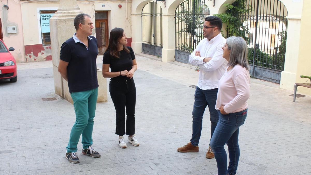 Los regidores y regidoras de Compromís en el Ayuntamiento de Ontinyent.