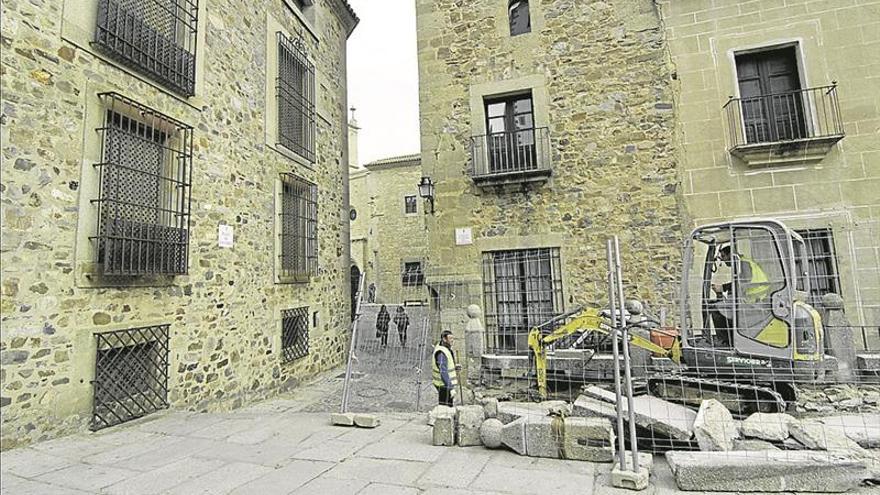 La plaza de San Jorge en Cáceres se hace más accesible