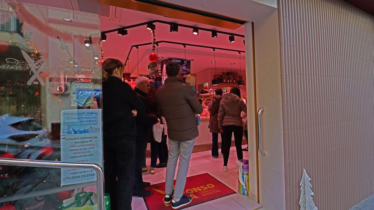 Estos son los once festivos en los que abrirán los comercios alicantinos en 2027