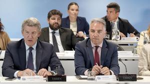 Feijóo: "Espanya no mereix viure  en una batuda permanent"