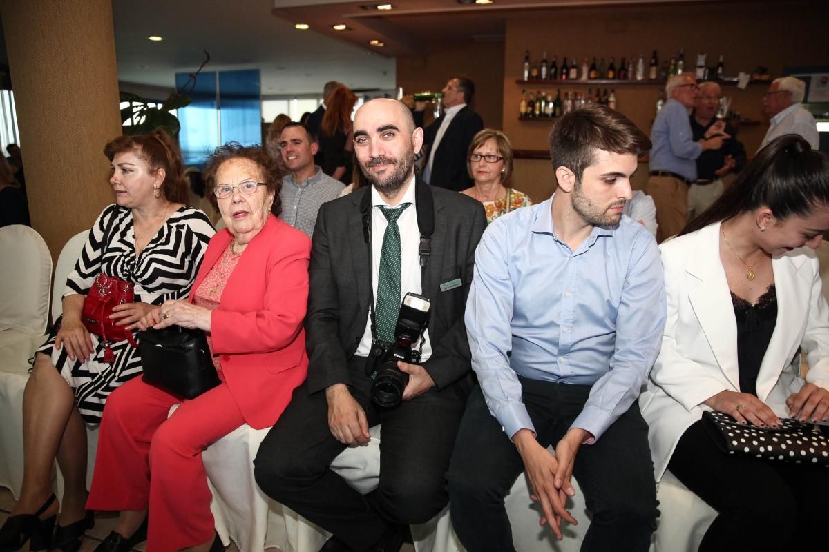 Desfile de moda con Higinio Mateu y Dolores Cortés