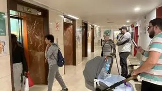 Tres de los cuatro ascensores del hospital Materno Infantil de Zaragoza están "parados"