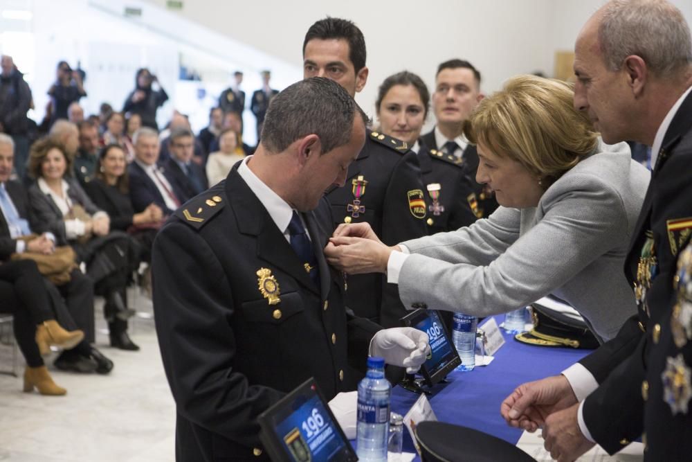 Actos de conmemoración del aniversario de la Policía