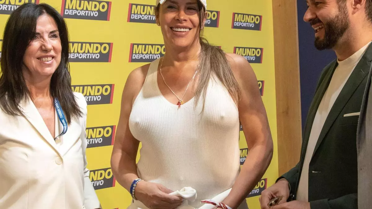 La desconocida pasión de la actriz Karla Sofía Gascón: "Soy fiel seguidora"