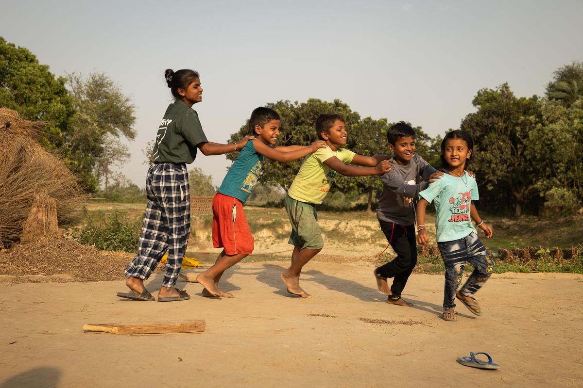 Niños bailando