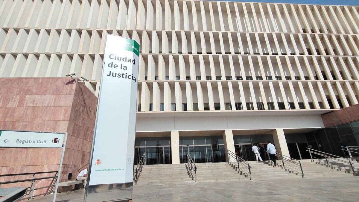 Fachada de la Ciudad de la Justicia de Málaga