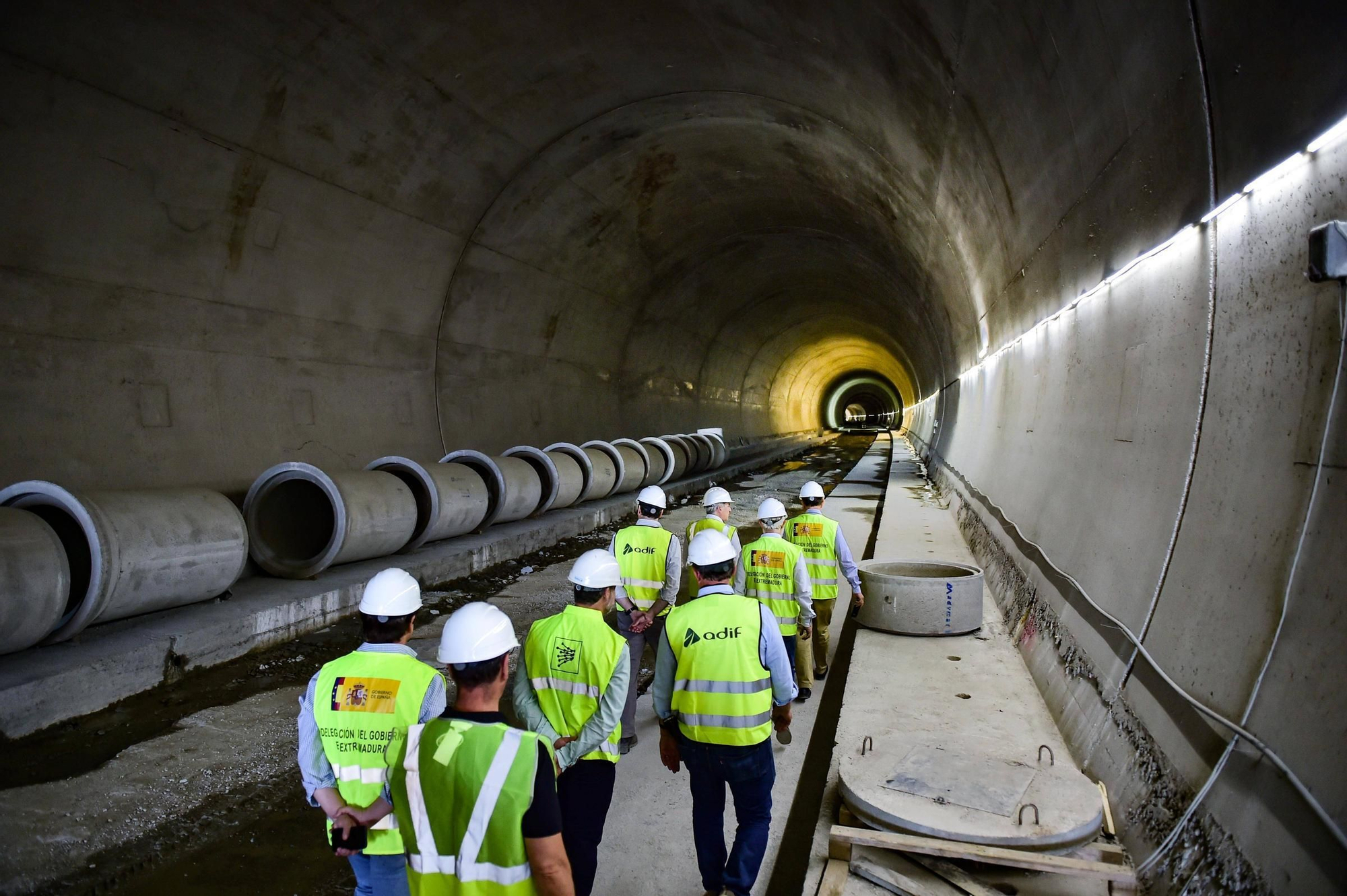 FOTOGALERÍA | El impresionante túnel de 1.500 metros que traerá el AVE a Cácers