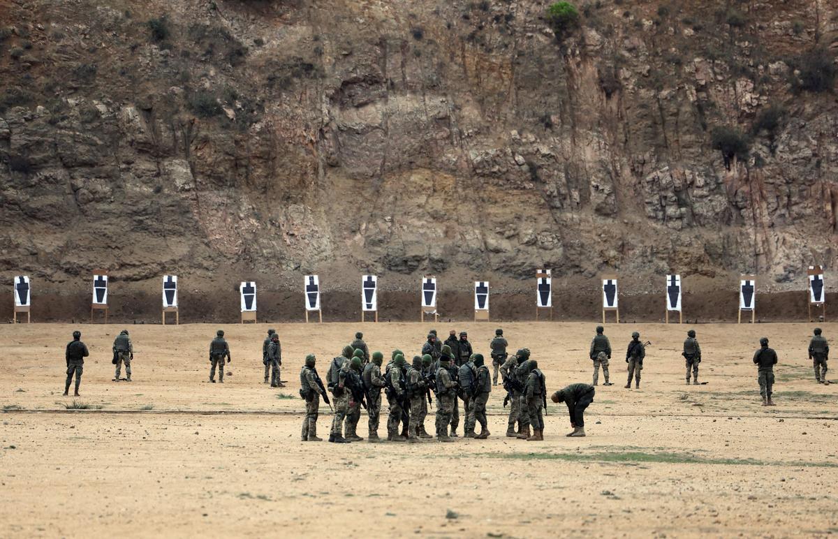 Militares españoles están entrenando a un grupo de 400 soldados ucranianos, como parte de la asistencia militar de la UE a Ucrania en medio de la crisis del país con Rusia