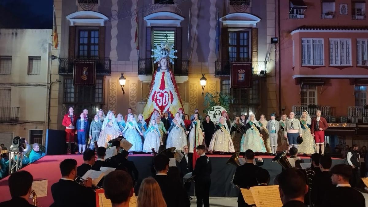 Las mejores imágenes de la ofrenda floral a la Mare de Déu de la Mar en Benicarlò.