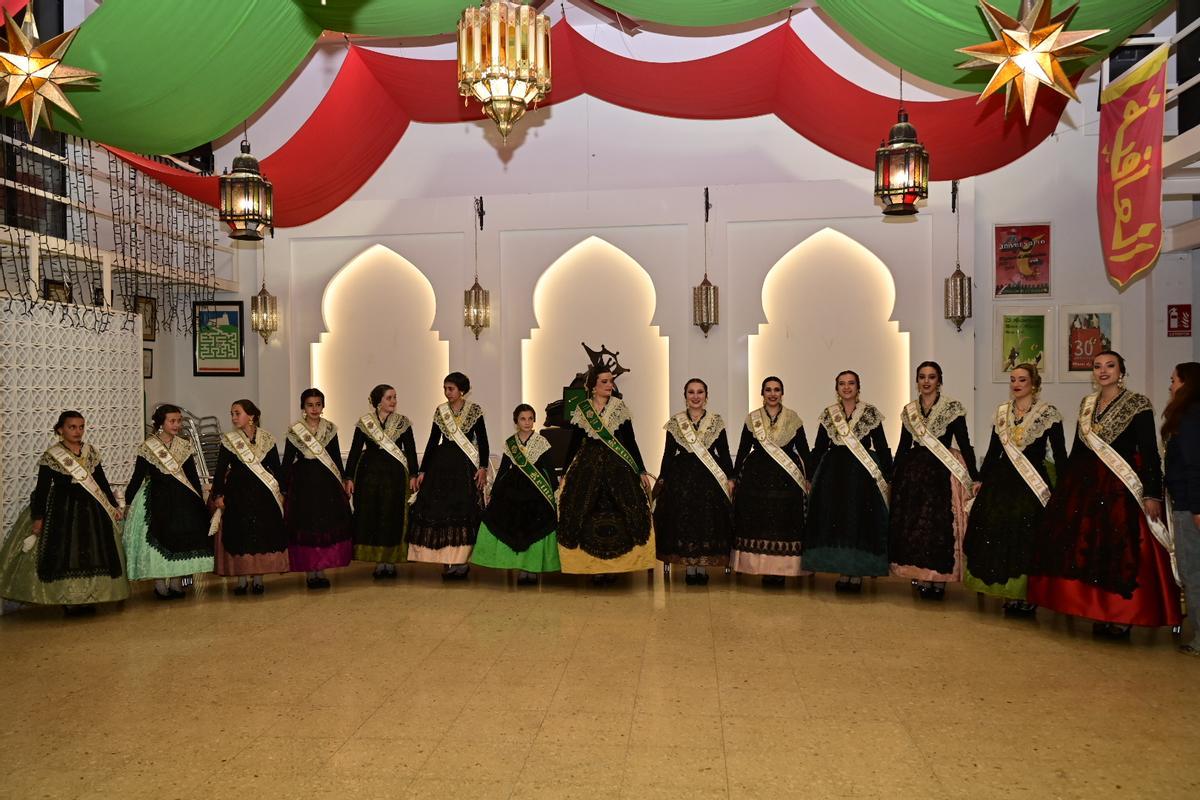 Entrega del Masclet d'Argent de la Colla a Mitges a la mejor mascletà de la Magdalena