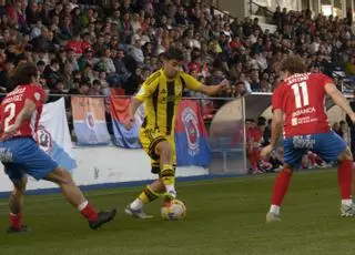 El Real Oviedo Vetusta se deja en O Couto el liderato de su grupo de Segunda Federación (3-0)