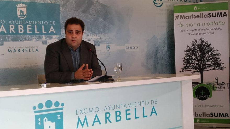 El concejal de Empleo, Manuel Morales, durante la rueda de prensa.