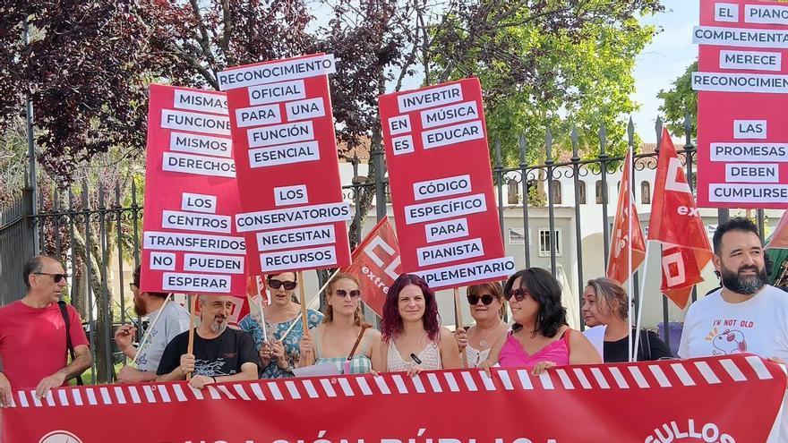 Los conservatorios de Extremadura, bajo presión por los retrasos en cubrir bajas
