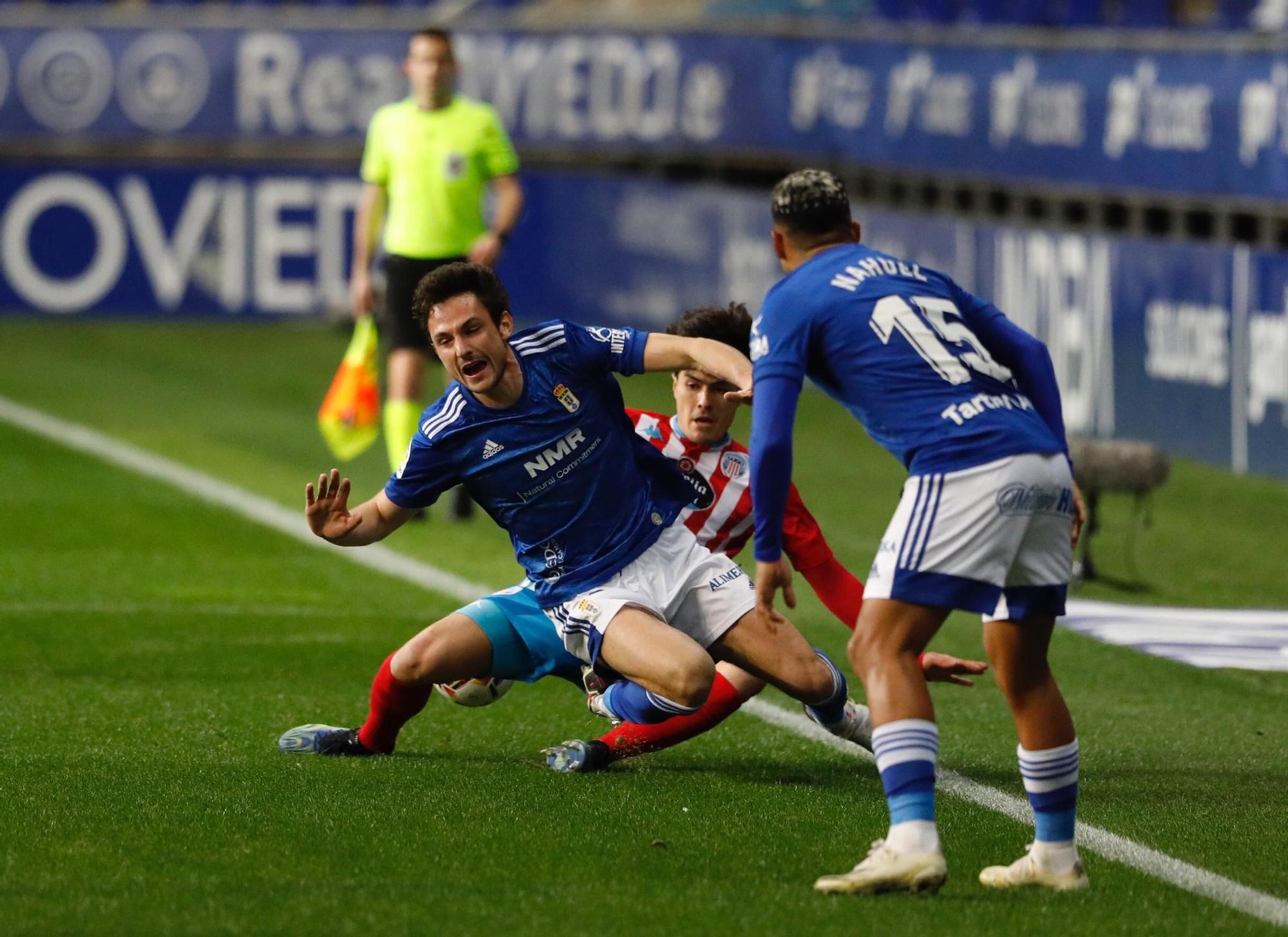 El partido entre el Oviedo y el Lugo, en imágenes