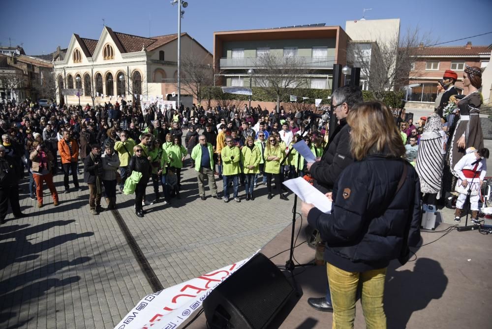 Balsareny rebutja amb cultura popular les accions