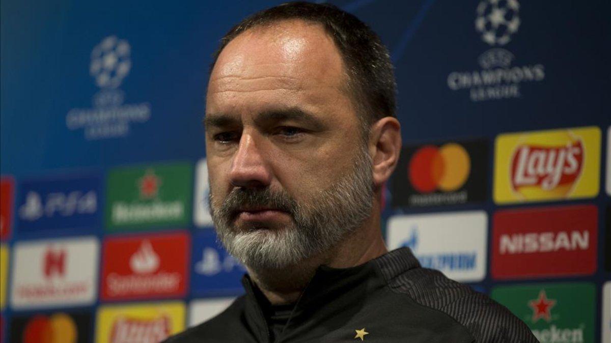 Jindrich Trpisovsky, entrenador del Slavia Praga