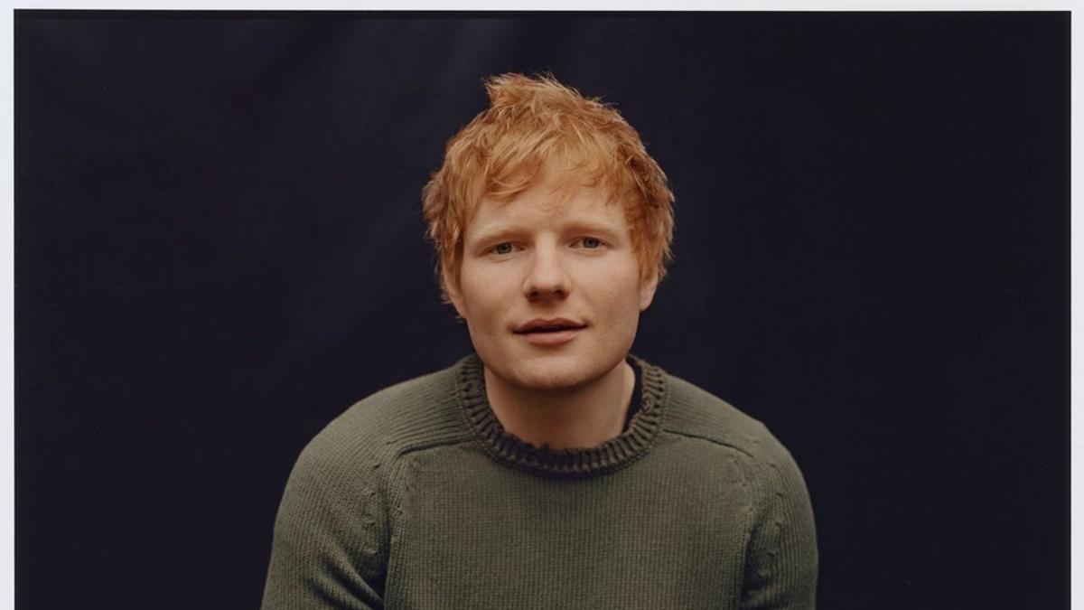 Ed Sheeran diz que evita mictórios pois sempre tentam dar uma