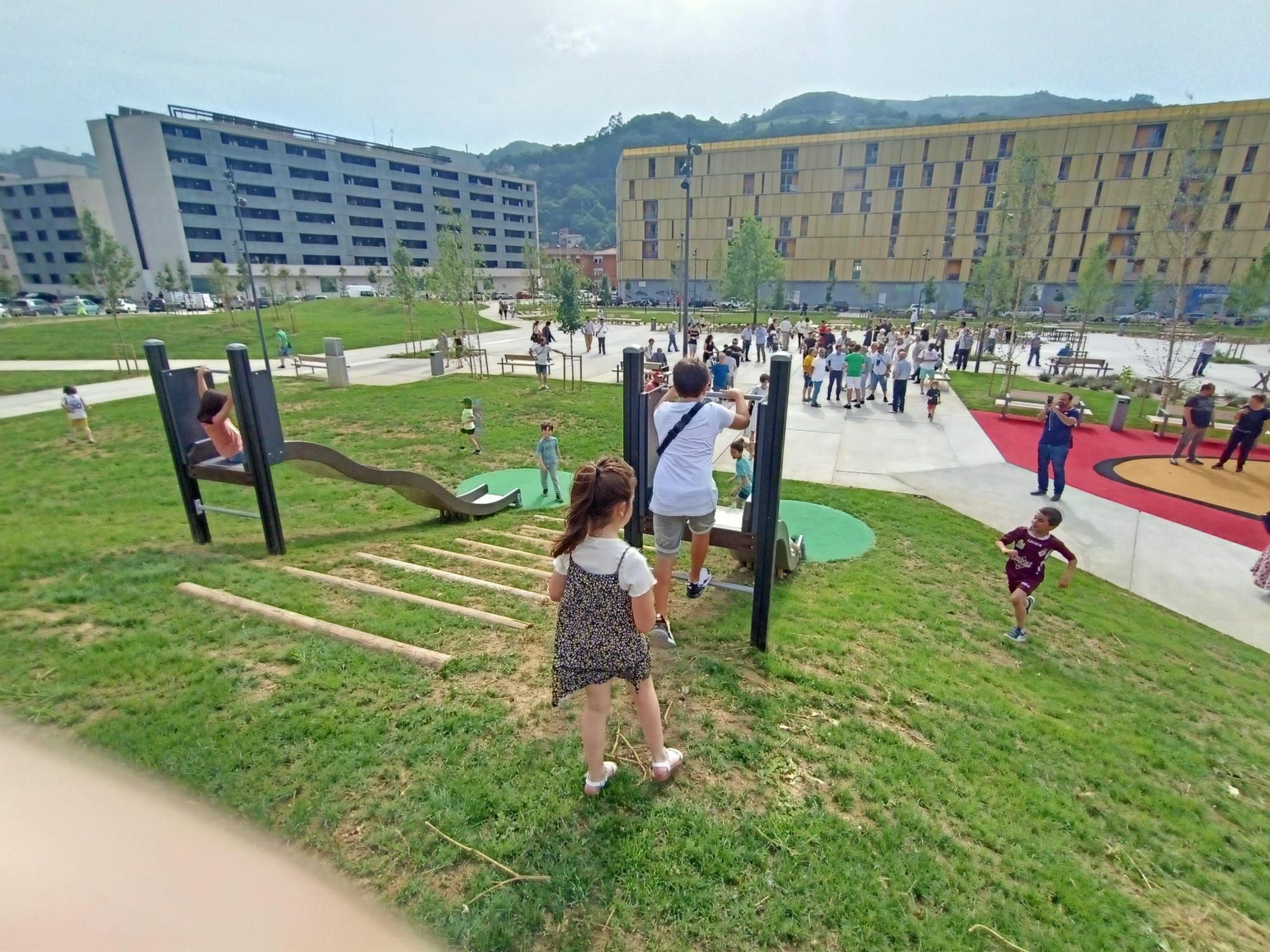 Inauguración del parque de la Mayacina, en Mieres