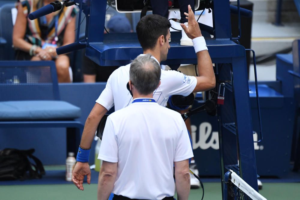 Las disculpas y la descalificación de Djokovic