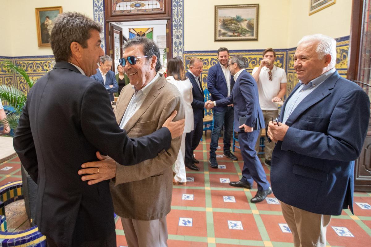 Las promesas de Mazón: más flexibilidad en el turismo residencial y menos burocracia