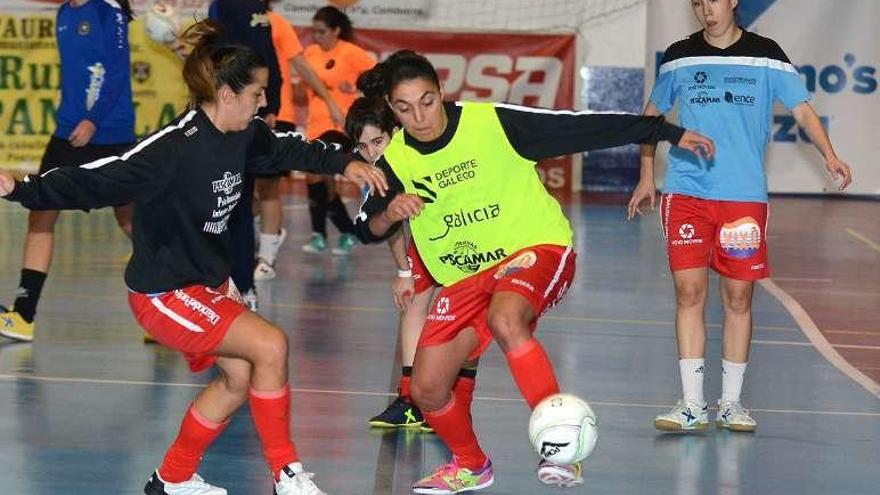 Entrenamiento del Poio Pescamar. // Rafa Vázquez