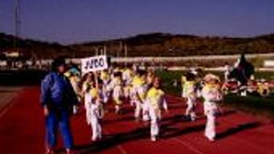 Seiscientos niños cierran las escuelas deportivas de Jerez