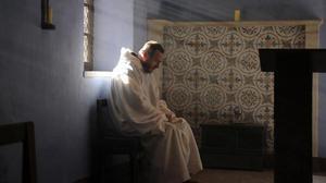 Tràiler de ’De dioses y hombres’, de Xavier Beauvois.