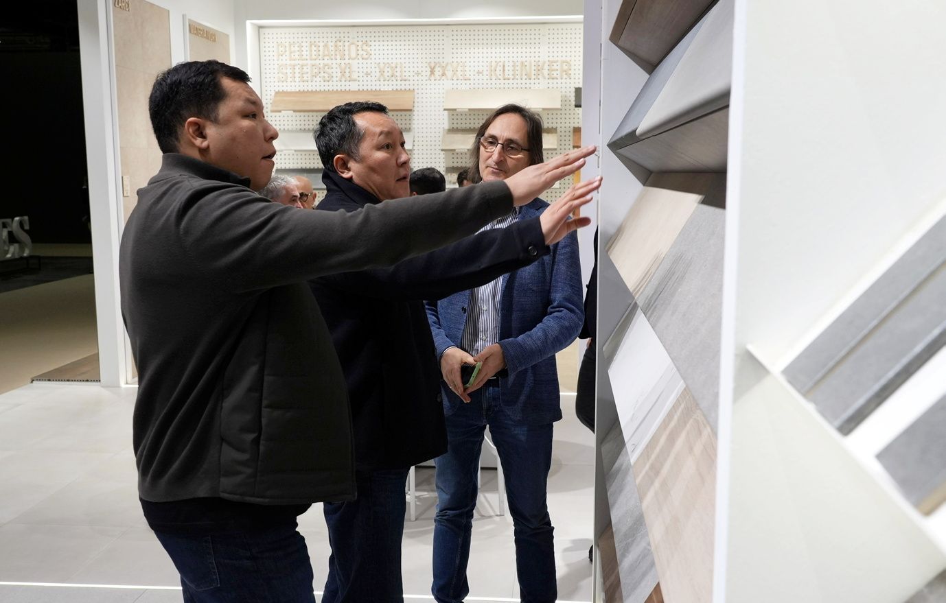 Galería de fotos en Cevisama 2025: Las mejores imágenes de este jueves en la feria de Valencia